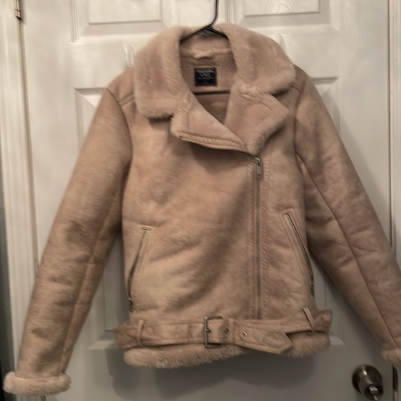 AF Abercrombie and Fitch vegan Moto jacket size large in cream - Picture 2 of 6